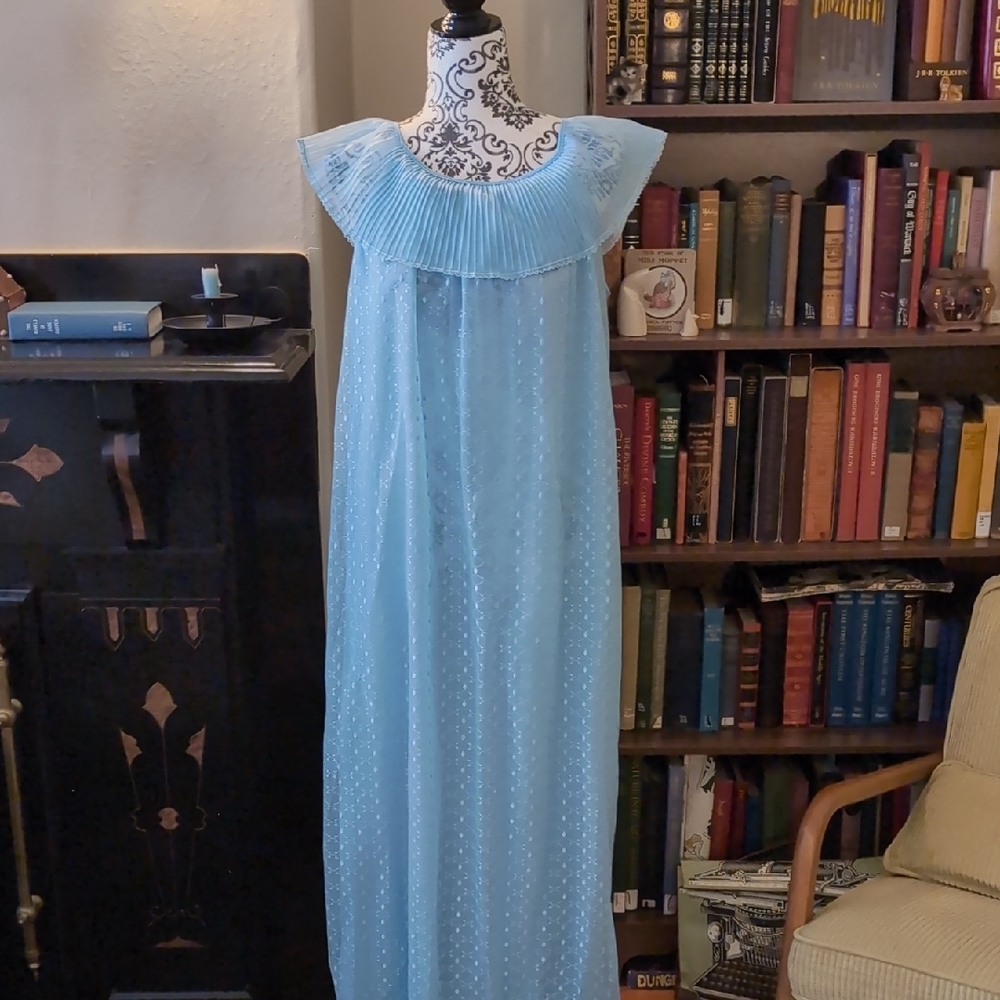 Vintage Nightgown Ruffle Cap Sleeve Blue M